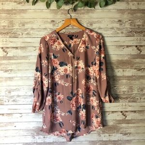 Rue 21 Floral Blouse multicolored size medium